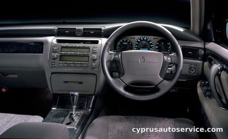 TOYOTA CROWN ATHLETE FOUR
