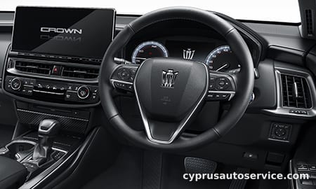 TOYOTA CROWN RS ADVANCE
