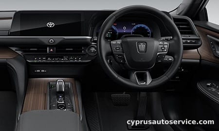TOYOTA CROWN Z
