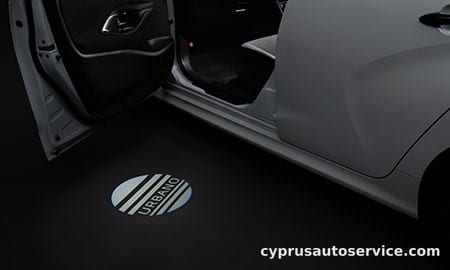 TOYOTA YARIS Z URBANO