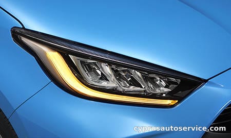 TOYOTA YARIS Z