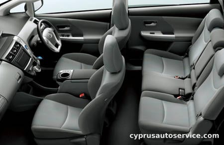 TOYOTA PRIUS ALPHA S