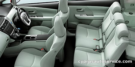 TOYOTA PRIUS ALPHA S TOURING SELECTION