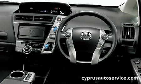 TOYOTA PRIUS ALPHA S TOURING SELECTION
