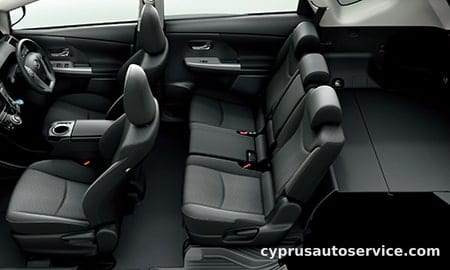TOYOTA PRIUS ALPHA S TOURING SELECTION