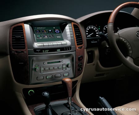 TOYOTA LAND CRUISER 100 CYGNUS