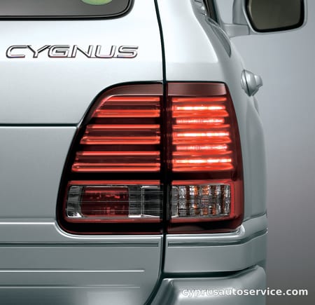 TOYOTA LAND CRUISER 100 CYGNUS