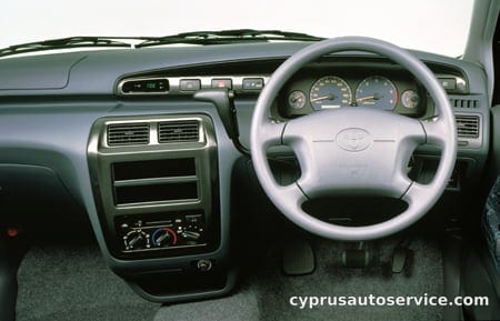 TOYOTA TOWNACE NOAH FIELD TOURER
