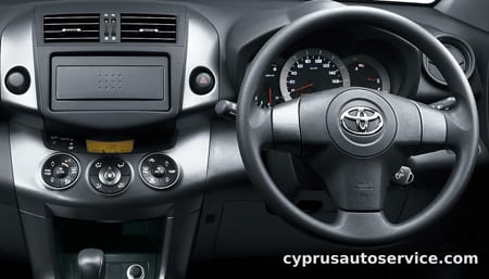 TOYOTA RAV4 X