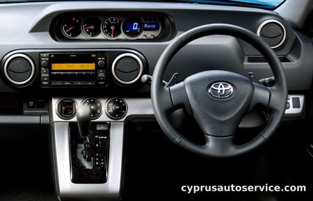 TOYOTA COROLLA RUMION 1.8S AEROTOURER