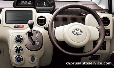 TOYOTA PORTE F