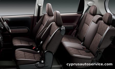 TOYOTA PORTE G