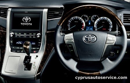 TOYOTA VELLFIRE 2.4V
