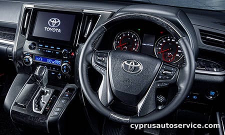 TOYOTA VELLFIRE 2.5Z GOLDEN EYES