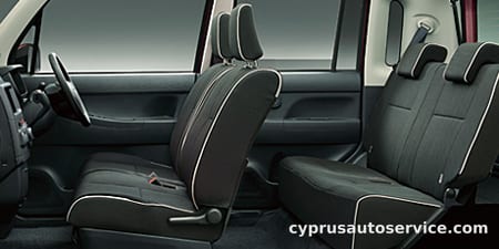 TOYOTA PIXIS SPACE CUSTOM G