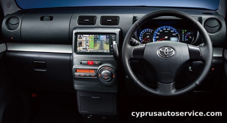 TOYOTA PIXIS SPACE CUSTOM RS
