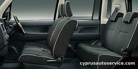 TOYOTA PIXIS SPACE CUSTOM RS