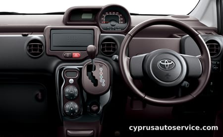 TOYOTA SPADE G