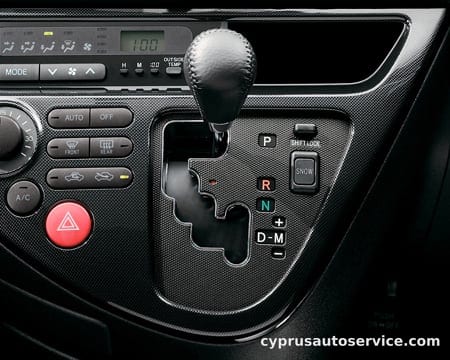 TOYOTA WISH Z