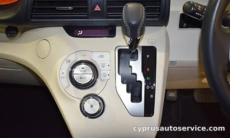 TOYOTA SIENTA G