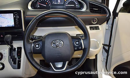 TOYOTA SIENTA G