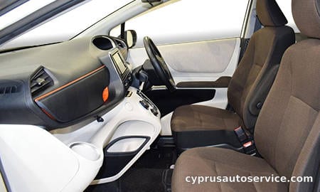 TOYOTA SIENTA G