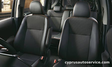 TOYOTA SIENTA HYBRID G CUERO