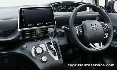 TOYOTA SIENTA HYBRID FUNBASE G GLAMPER