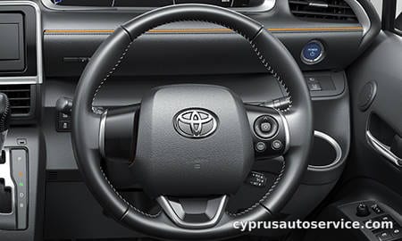 TOYOTA SIENTA HYBRID FUNBASE G CUERO