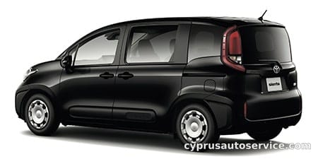 TOYOTA SIENTA HYBRID X