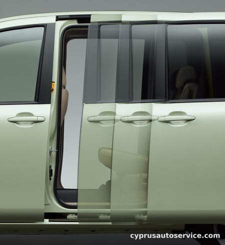 TOYOTA SIENTA X S EDITION