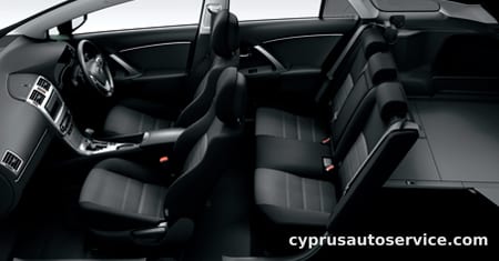 TOYOTA AVEVSIS WAGON Xi