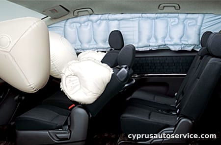 TOYOTA ISIS L