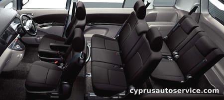TOYOTA ISIS PLATANA