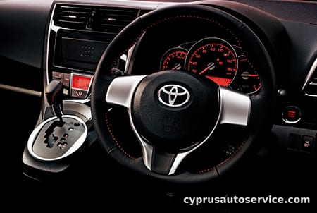 TOYOTA RACTIS S