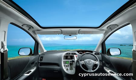 TOYOTA RACTIS G PANORAMA PACKAGE