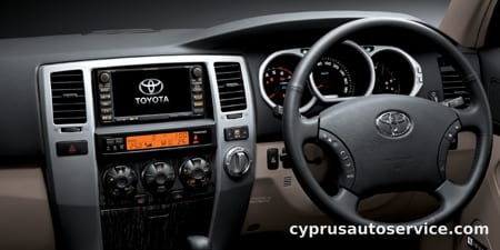 TOYOTA HILUX SURF SSR-G