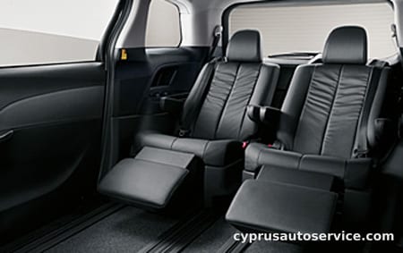 TOYOTA ESTIMA X