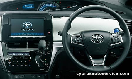 TOYOTA ESTIMA HYBRID AERAS SMART