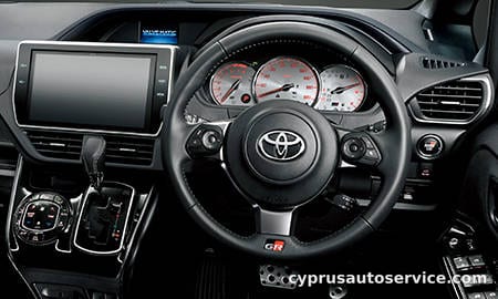 TOYOTA VOXY ZS GR SPORT