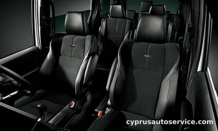TOYOTA VOXY ZS GR SPORT