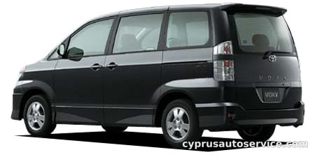 TOYOTA VOXY Z