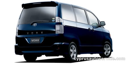 TOYOTA VOXY Z