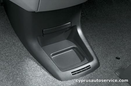 TOYOTA VOXY Z
