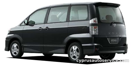 TOYOTA VOXY Z