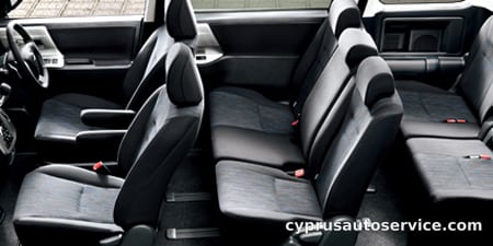 TOYOTA NOAH SI