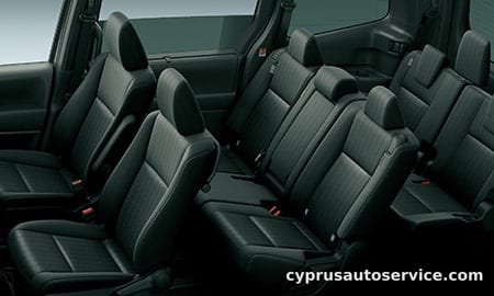 TOYOTA NOAH HYBRID S-G