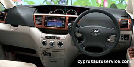TOYOTA NOAH S