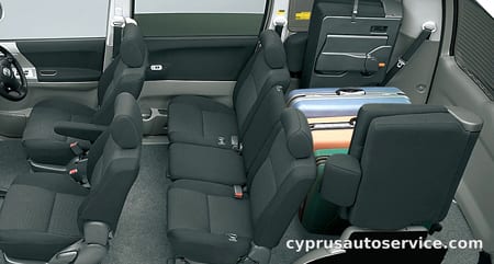 TOYOTA NOAH S