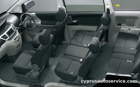 TOYOTA NOAH S